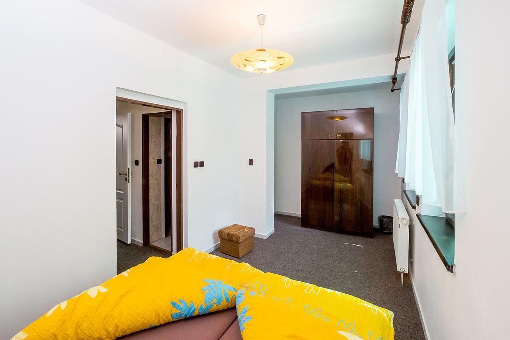 Apartmany Havana เชสกี้ครุมลอฟ ห้อง รูปภาพ