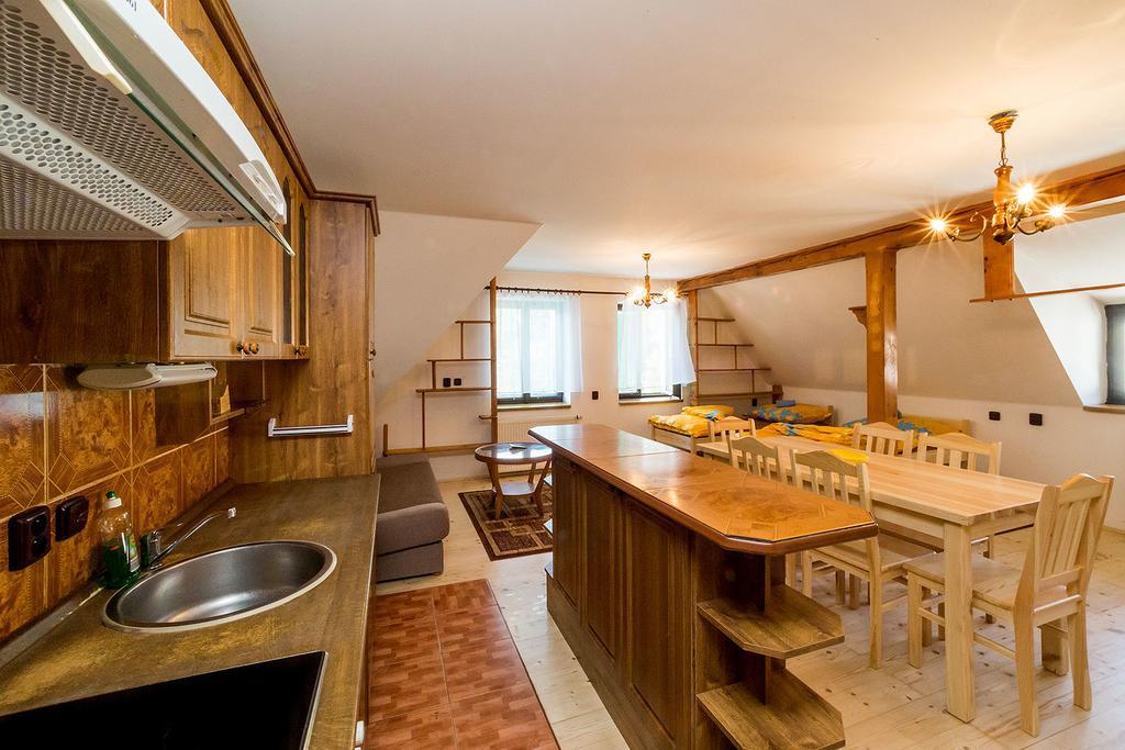 Apartmany Havana เชสกี้ครุมลอฟ ห้อง รูปภาพ